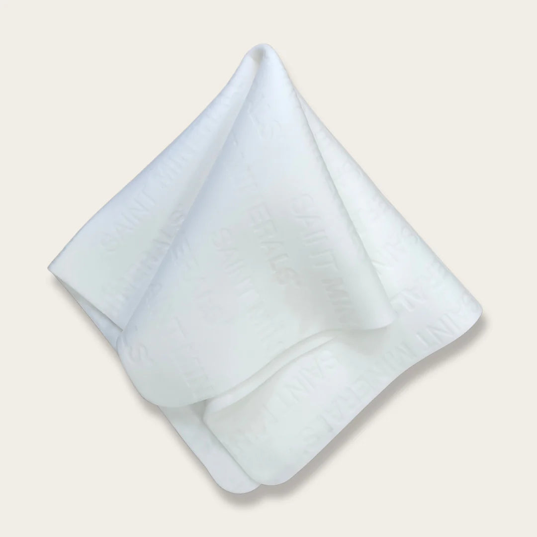 SAINT MINERALS® Makeup Remover Shammy